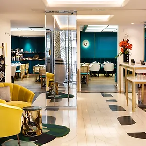 Victor Hugo Kleber Otel Paris